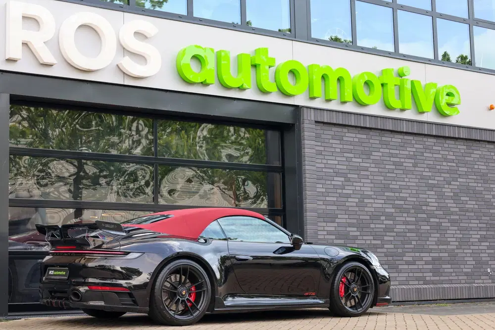 Porsche 911 3.0 Carrera 4 GTS uit 2023, foto 2