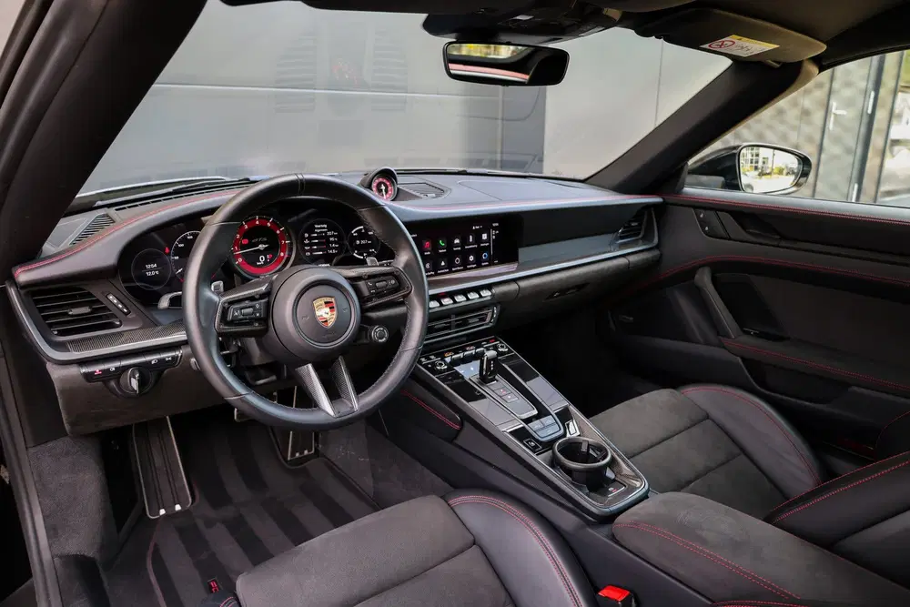 Porsche 911 3.0 Carrera 4 GTS uit 2023, foto 5