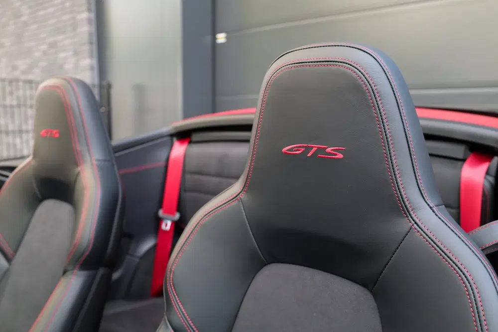Porsche 911 3.0 Carrera 4 GTS uit 2023, foto 7