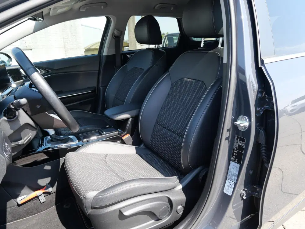 Kia Ceed 1.0 T-GDi DynamicPlusLine uit 2021, foto 8