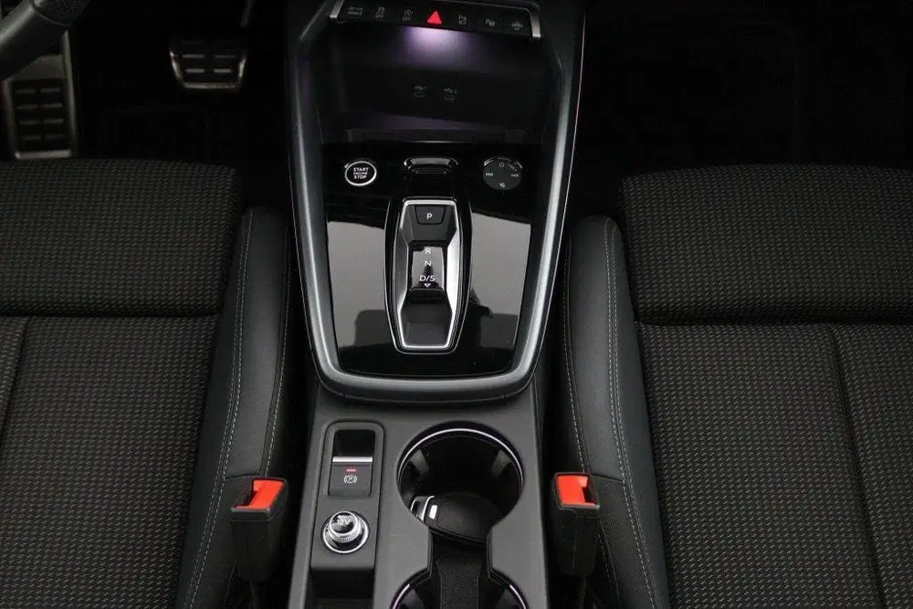 Audi A3 35 TFSI S Edition 3x S-LINE uit 2025, foto 11