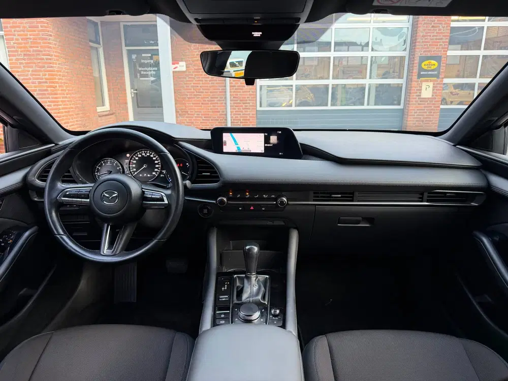Mazda 3 2.0 e-SkyActiv-G M Hybrid 122 uit 2020, foto 11