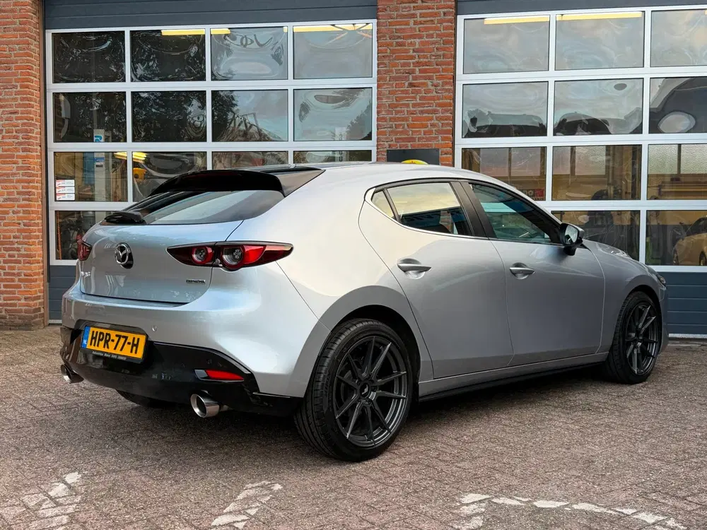 Mazda 3 2.0 e-SkyActiv-G M Hybrid 122 uit 2020, foto 3