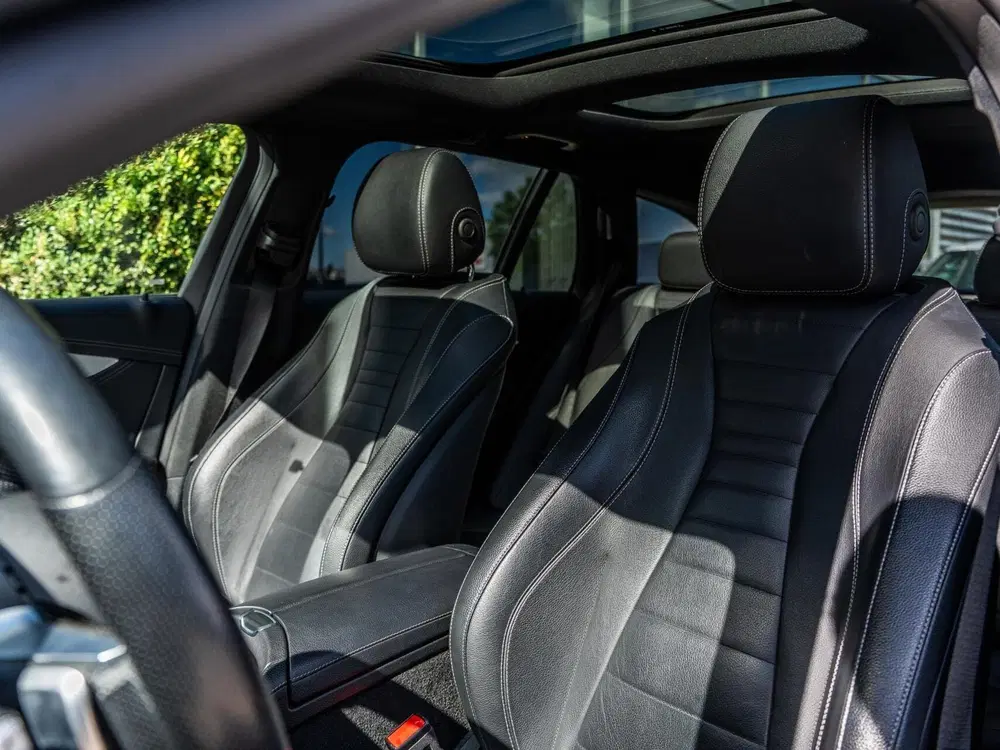 Mercedes-Benz E-Klasse Mercedes E-klasse Estate E200 AMG Line uit 2021, foto 15