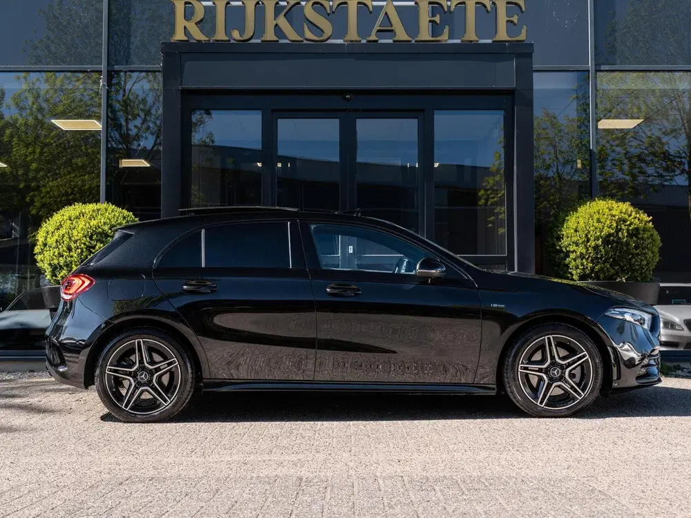 Mercedes-Benz A-Klasse Mercedes A-klasse A250e AMG Line uit 2021, foto 6