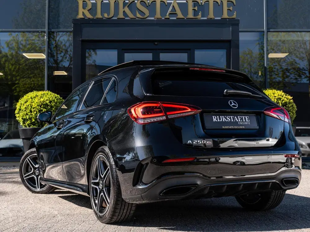 Mercedes-Benz A-Klasse Mercedes A-klasse A250e AMG Line uit 2021, foto 9