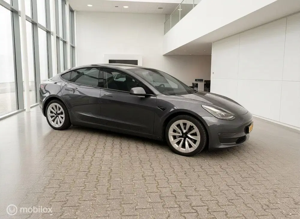 Tesla Model 3 Long Range AWD 75 kWh uit 2020, foto 12