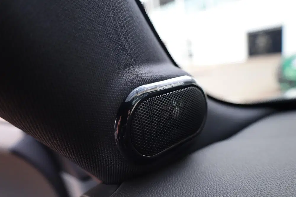 Mini Cooper Cooper uit 2019, foto 12
