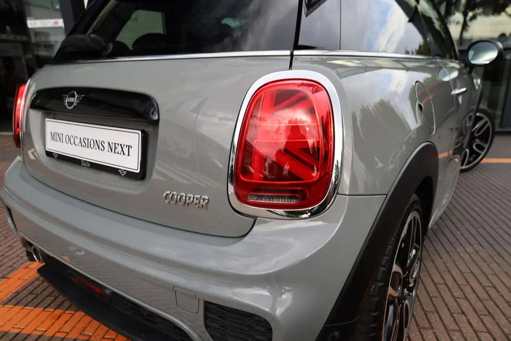 Mini Cooper Cooper uit 2019, foto 8