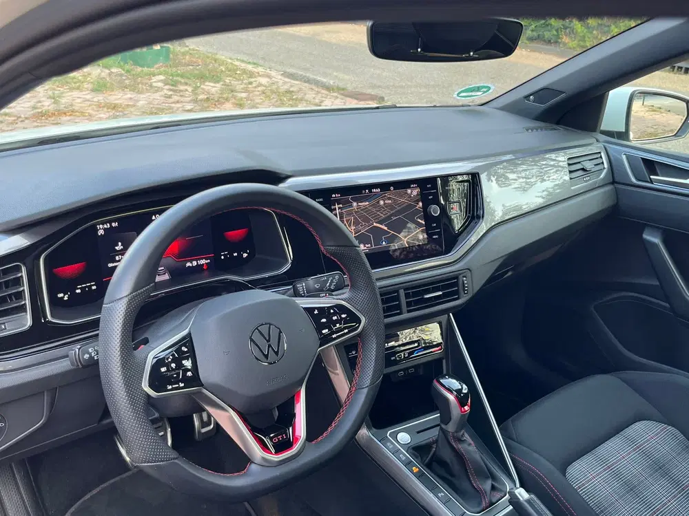 Volkswagen Polo 2.0 GTI 207PK uit 2022, foto 10