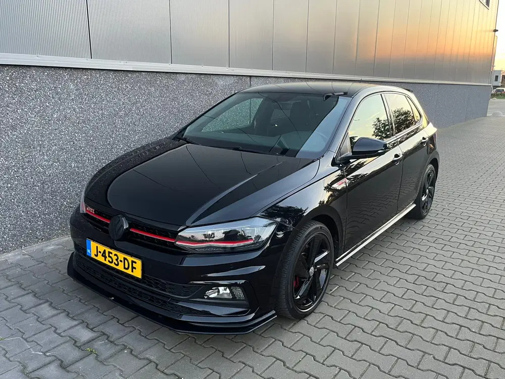 Volkswagen Polo 2.0 GTI DSG uit 2019, foto 2