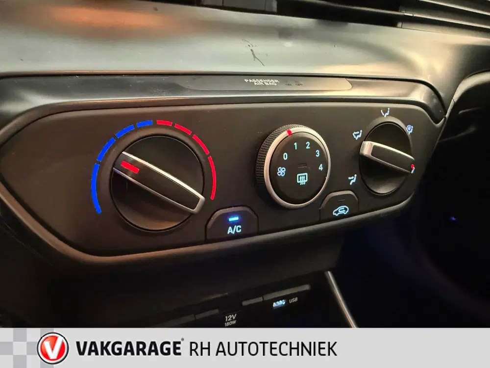 Hyundai i20 1.0 T-GDI uit 2023, foto 13