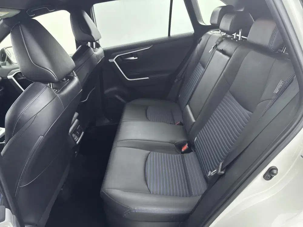 Toyota RAV 4 2.5 Hybrid Business uit 2021, foto 15