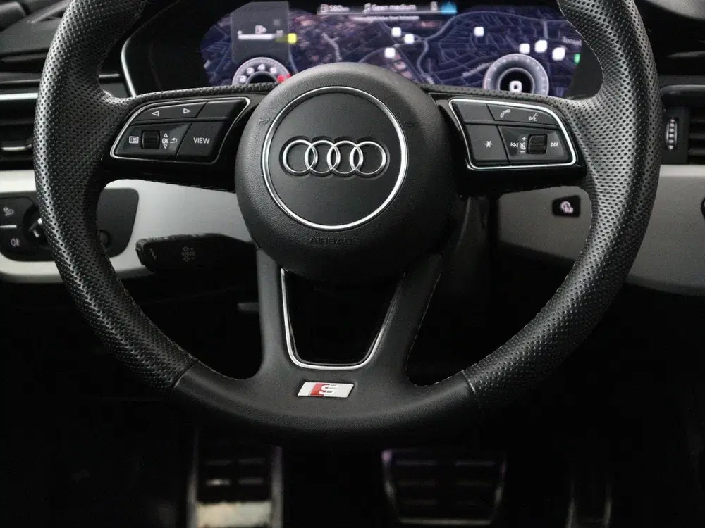 Audi A4 TFSI S edition Competition uit 2024, foto 15