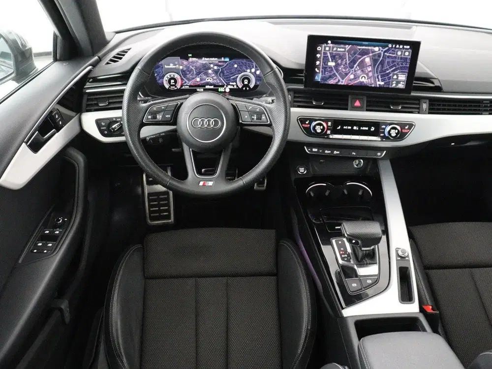Audi A4 TFSI S edition Competition uit 2024, foto 4