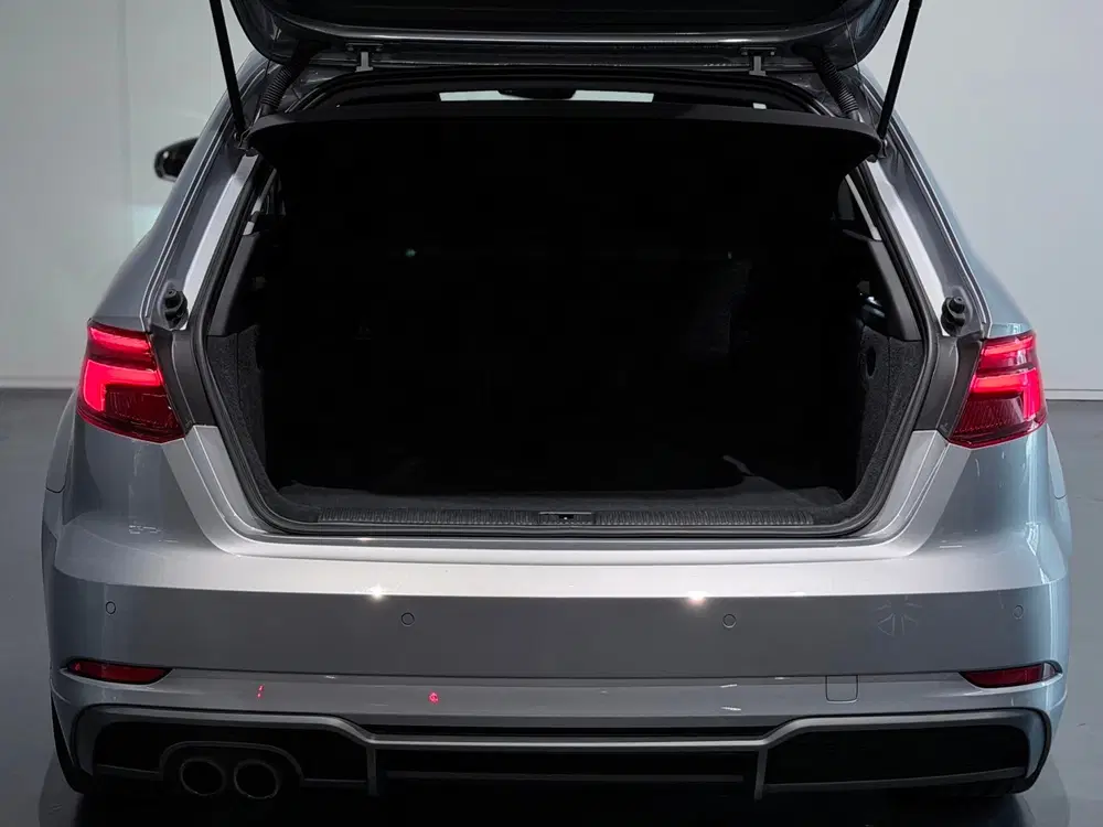 Audi A3 40 TFSI S-Tronic S-Line uit 2019, foto 10