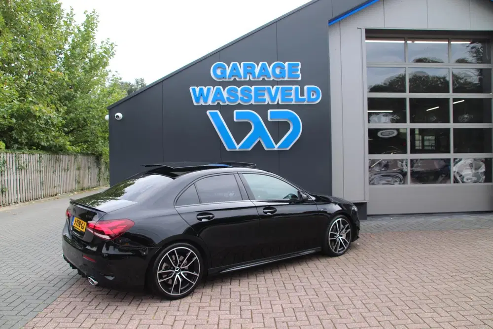Mercedes-Benz A-Klasse Mercedes A-klasse AMG 35 Limousine AMG 306 uit 2019, foto 10