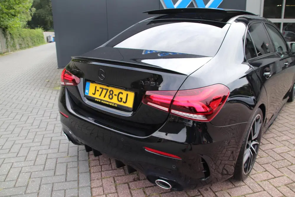 Mercedes-Benz A-Klasse Mercedes A-klasse AMG 35 Limousine AMG 306 uit 2019, foto 11