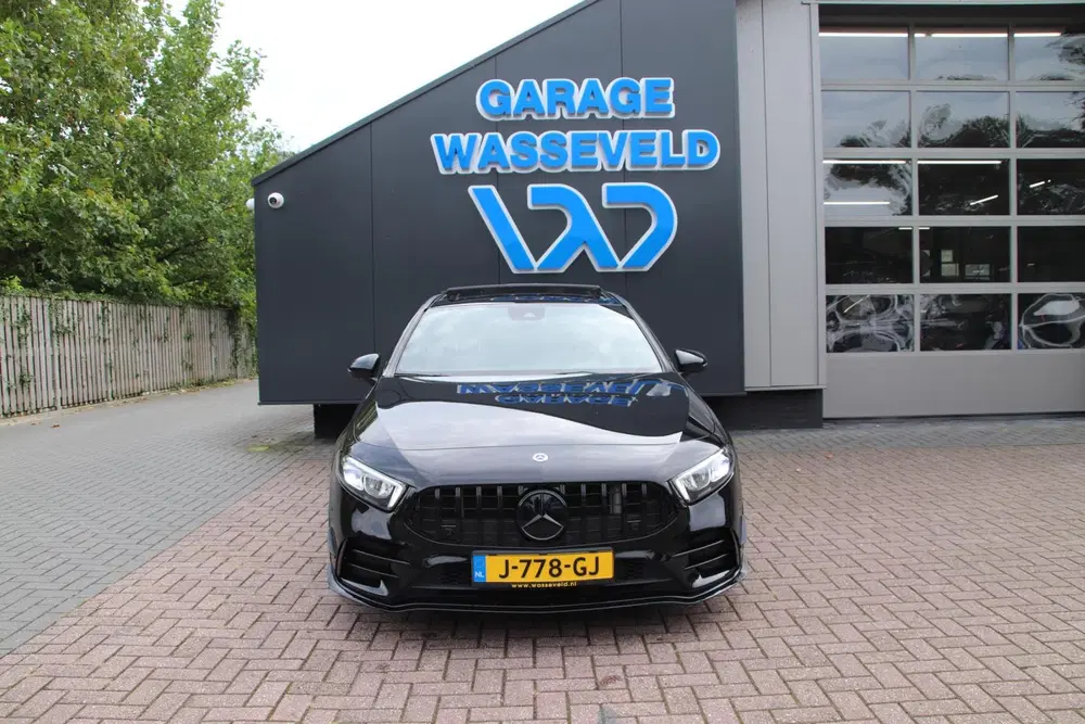 Mercedes-Benz A-Klasse Mercedes A-klasse AMG 35 Limousine AMG 306 uit 2019, foto 4