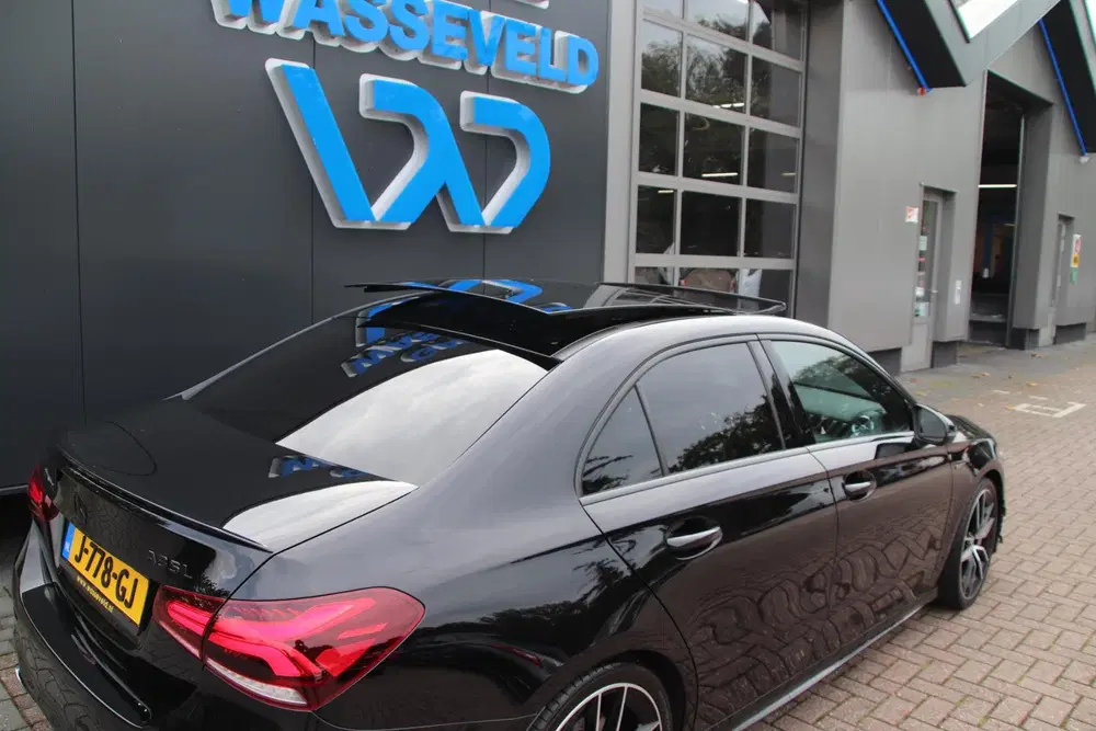 Mercedes-Benz A-Klasse Mercedes A-klasse AMG 35 Limousine AMG 306 uit 2019, foto 9