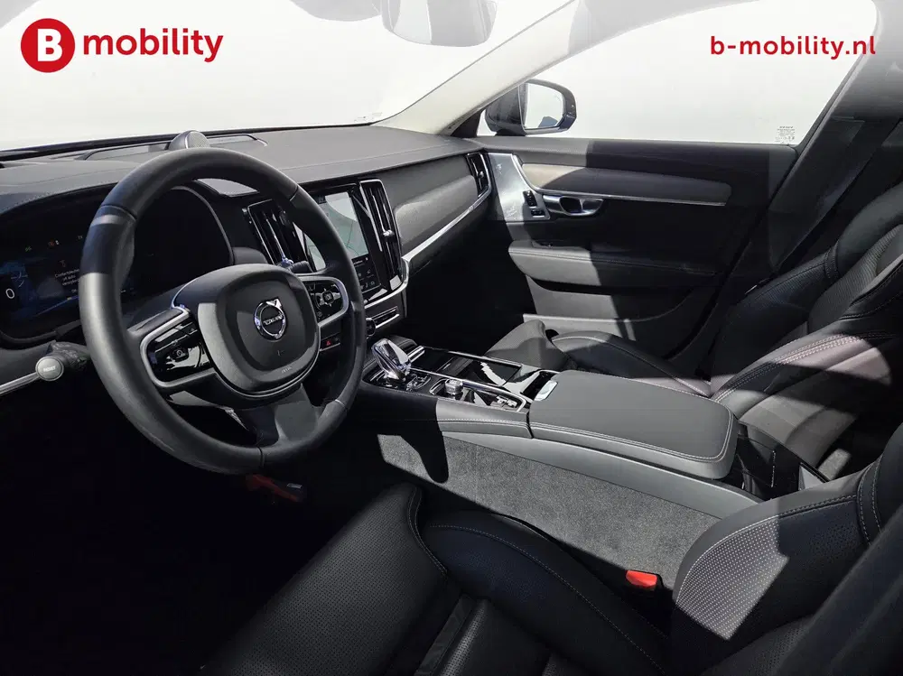 Volvo V90 2.0 T8 Plug-in hybrid AWD Ultra Dark Trekh uit 2025, foto 8