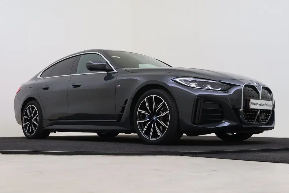 BMW i4 eDrive40 High Executive M Sport uit 2022, foto 10