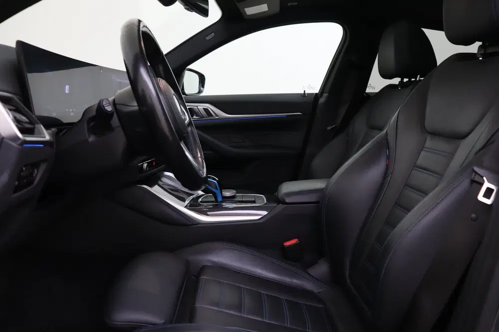 BMW i4 eDrive40 High Executive M Sport uit 2022, foto 12