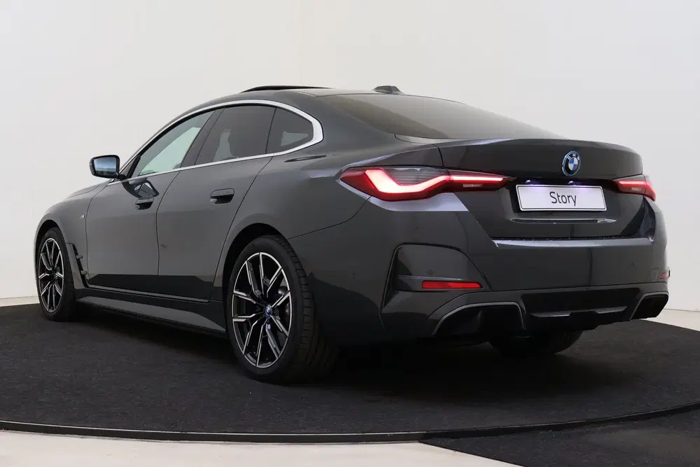 BMW i4 eDrive40 High Executive M Sport uit 2022, foto 15