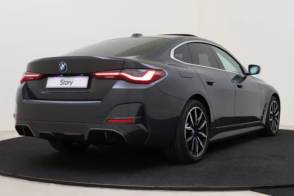 BMW i4 eDrive40 High Executive M Sport uit 2022, foto 2