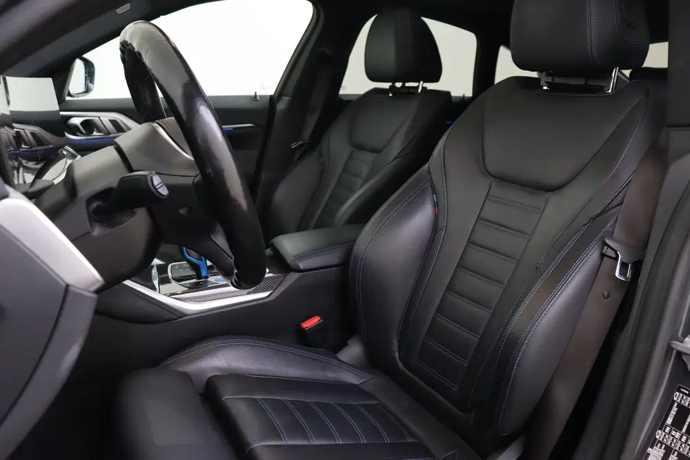 BMW i4 eDrive40 High Executive M Sport uit 2022, foto 8