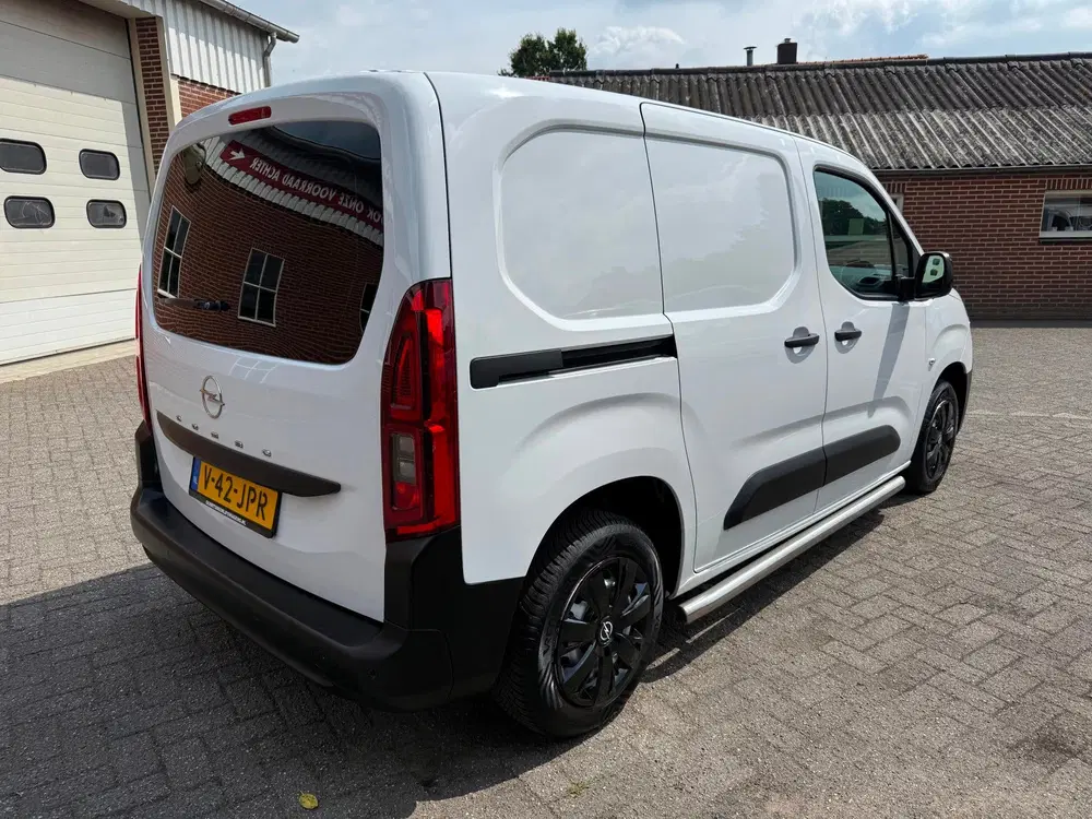 Opel Combo 1.5 BlueHDi CarPlay BPM-vrij stuur uit 2024, foto 2