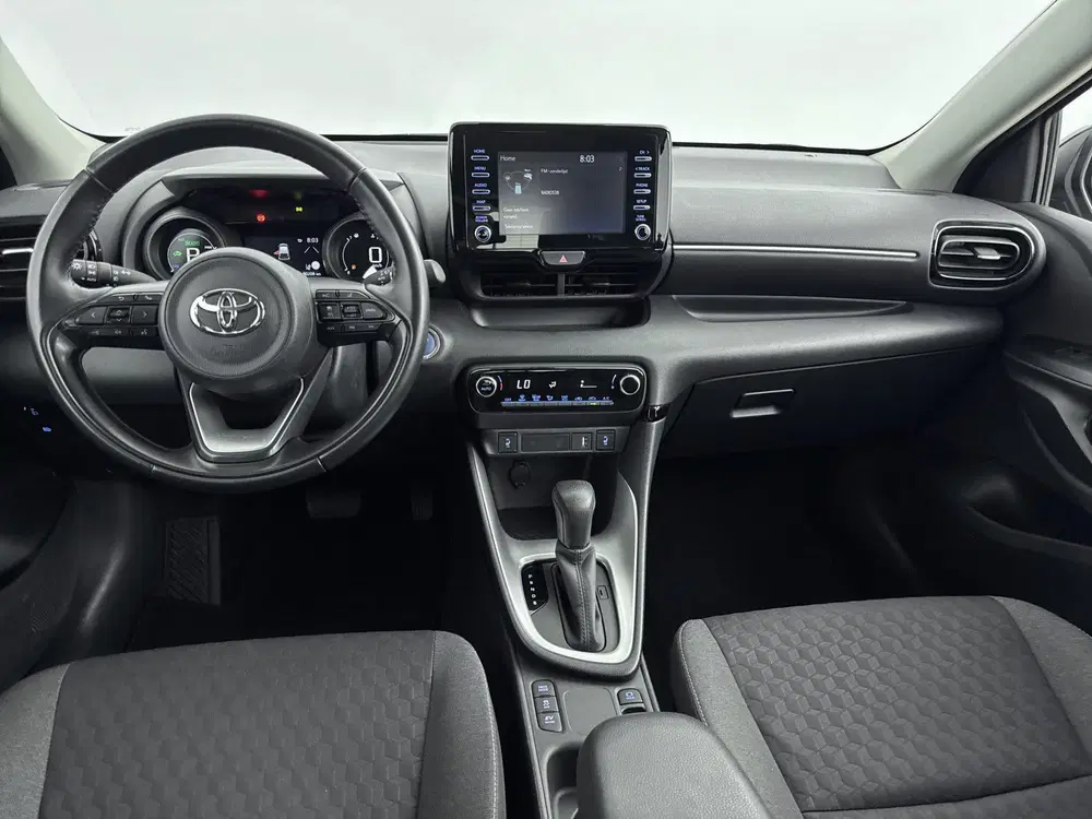Toyota Yaris 1.5 Hybrid 115 First Edition uit 2023, foto 4