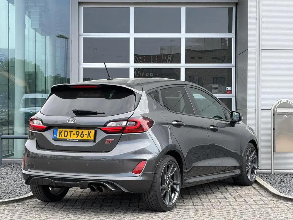 Ford Fiesta 1.5 EcoBoost 200pk ST-X Schaal Stoelen uit 2022, foto 10