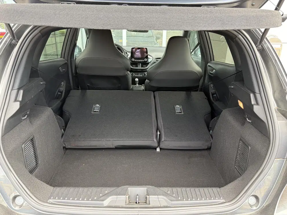 Ford Fiesta 1.5 EcoBoost 200pk ST-X Schaal Stoelen uit 2022, foto 12