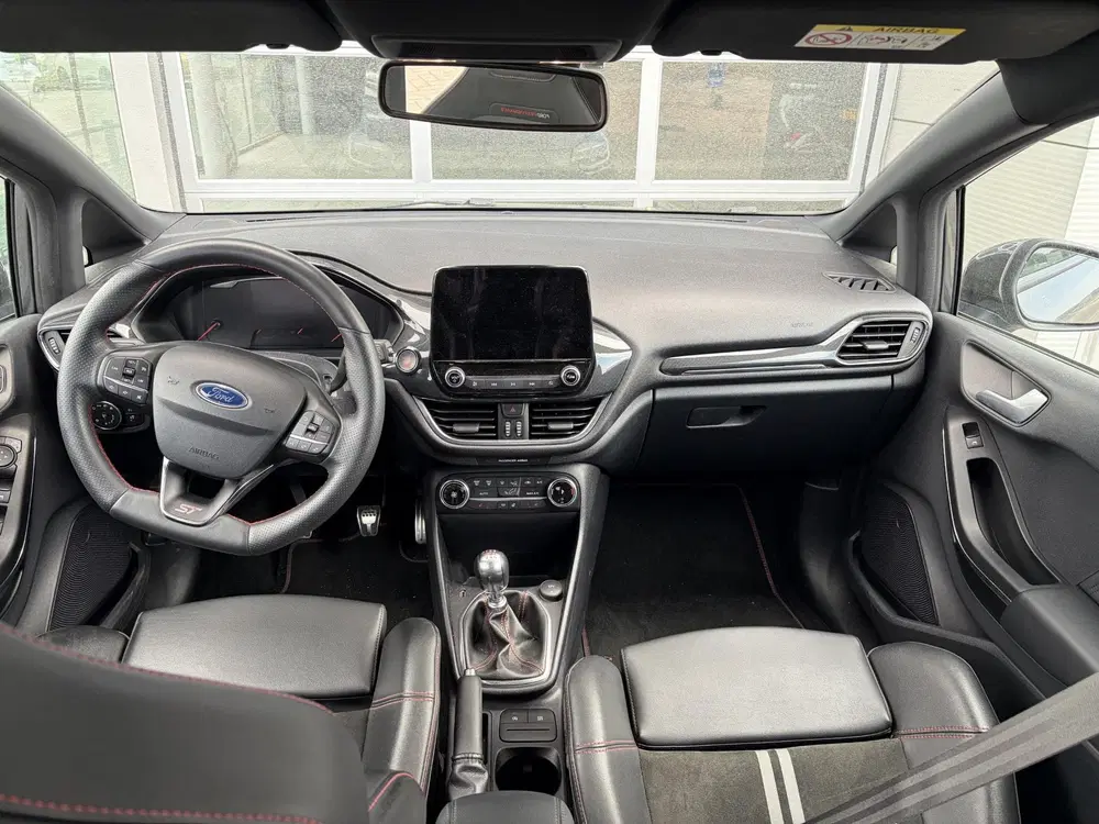 Ford Fiesta 1.5 EcoBoost 200pk ST-X Schaal Stoelen uit 2022, foto 7