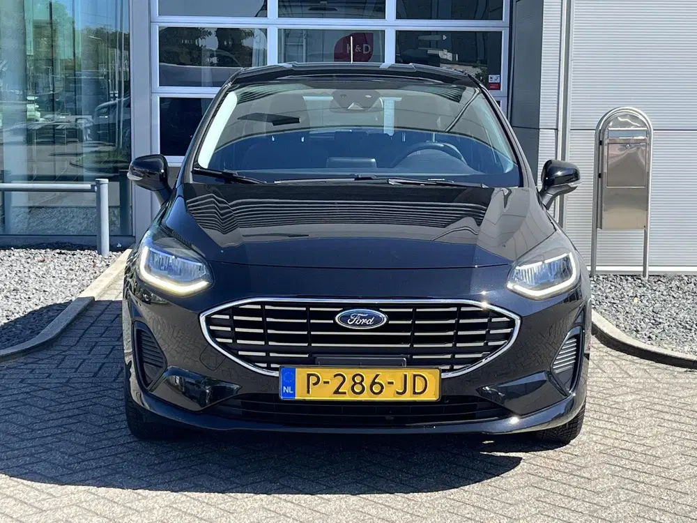 Ford Fiesta 1.0 EcoBoost Hybrid Titanium uit 2022, foto 2
