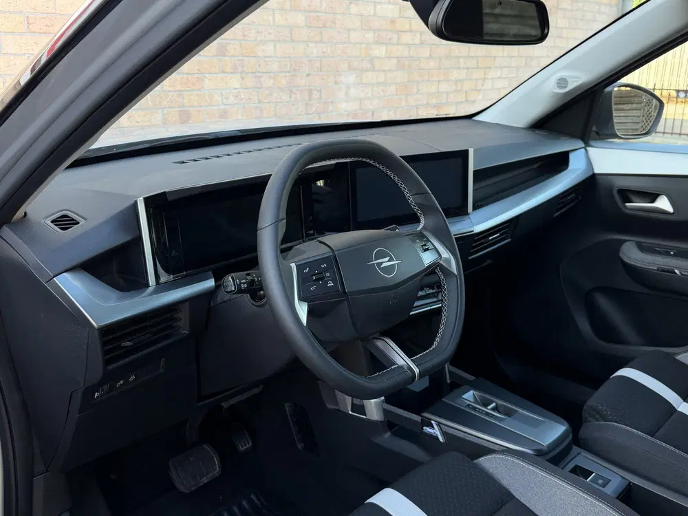 Opel Frontera 1.2 Turbo Hybrid Automaat GS uit 2025, foto 8