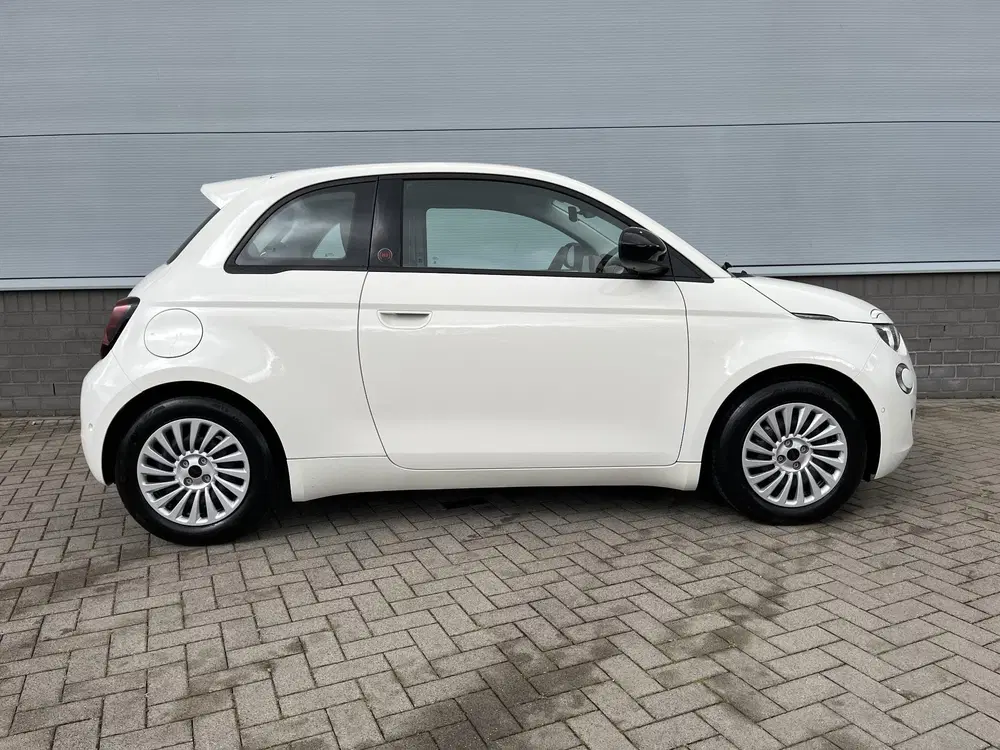 Fiat 500 RED 42 kWh uit 2025, foto 5