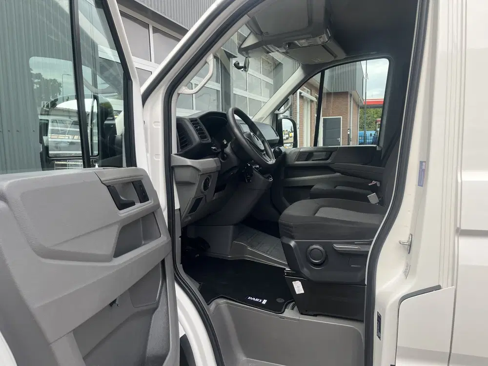 Volkswagen Crafter 35 2.0 TDI L3H3 Airco Cruise controle Tre uit 2020, foto 5