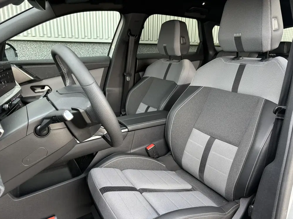 Opel Grandland 1.2 Turbo Hybrid GS uit 2025, foto 10