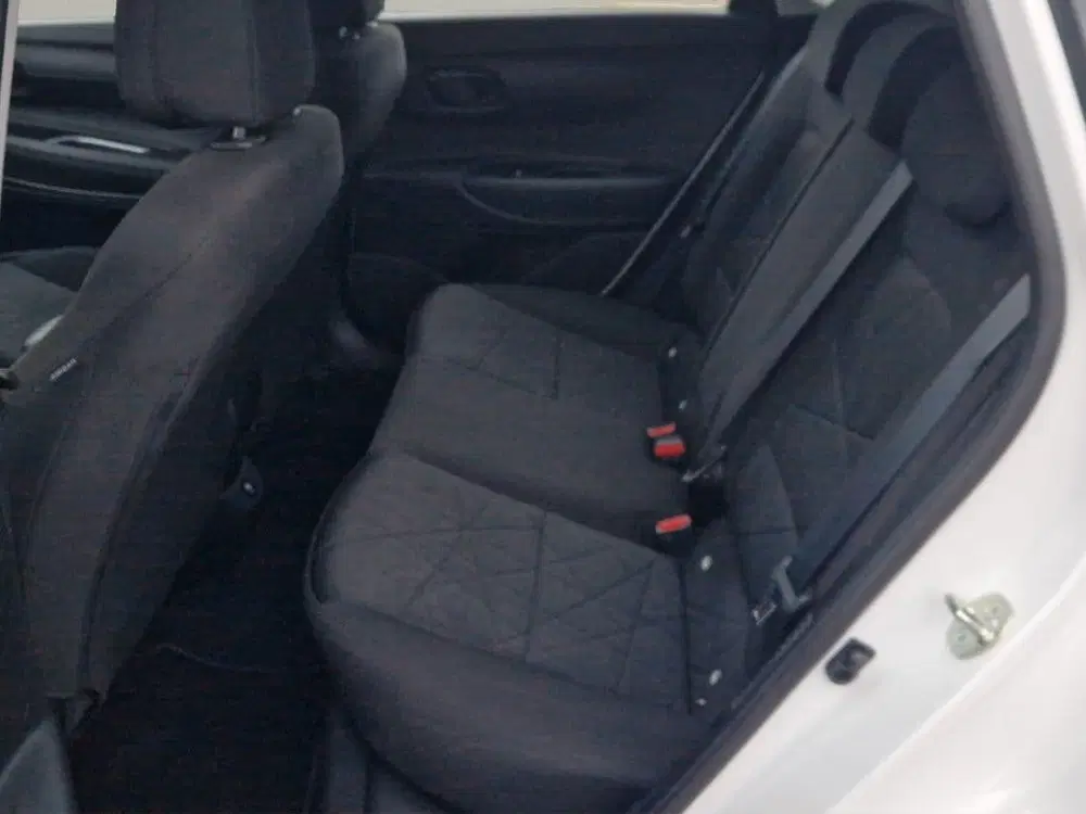 Hyundai BAYON 1.0 T-GDI Comfort NL-Auto uit 2024, foto 13