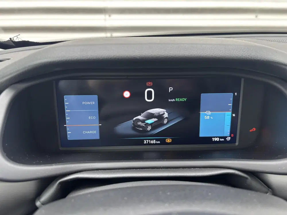 Jeep Avenger Altitude 54 kWh uit 2024, foto 11