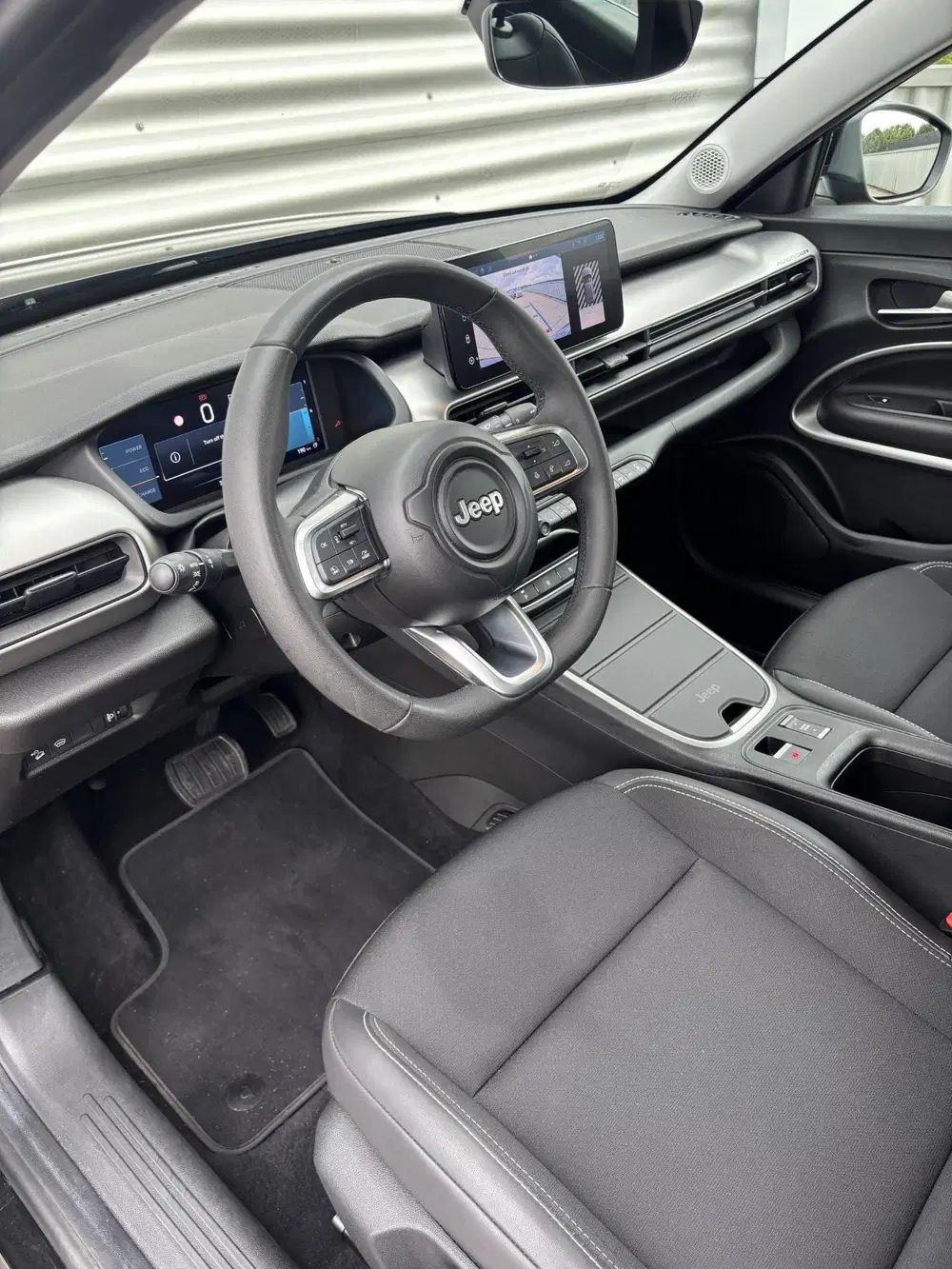 Jeep Avenger Altitude 54 kWh uit 2024, foto 9