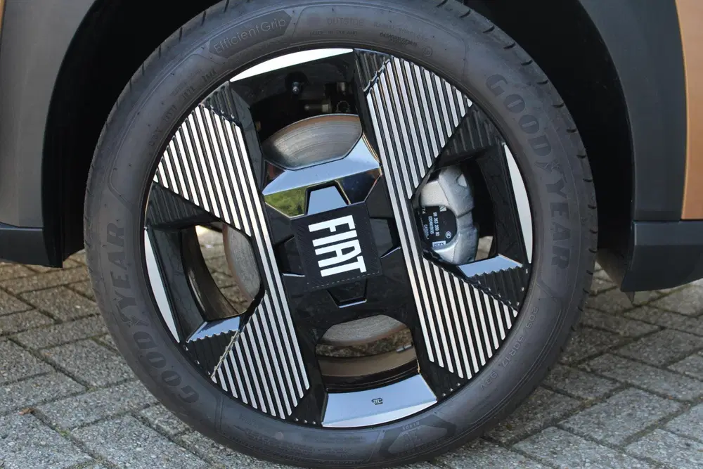 Fiat Grande Panda La Prima 11 kW 44 kWh Navigatie uit 2025, foto 15