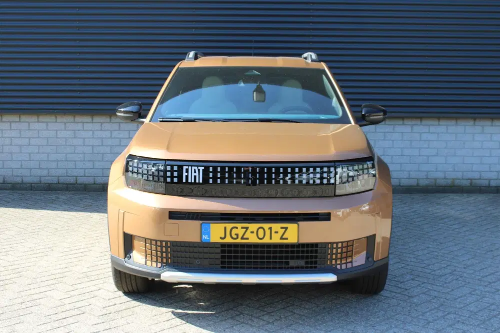 Fiat Grande Panda La Prima 11 kW 44 kWh Navigatie uit 2025, foto 3
