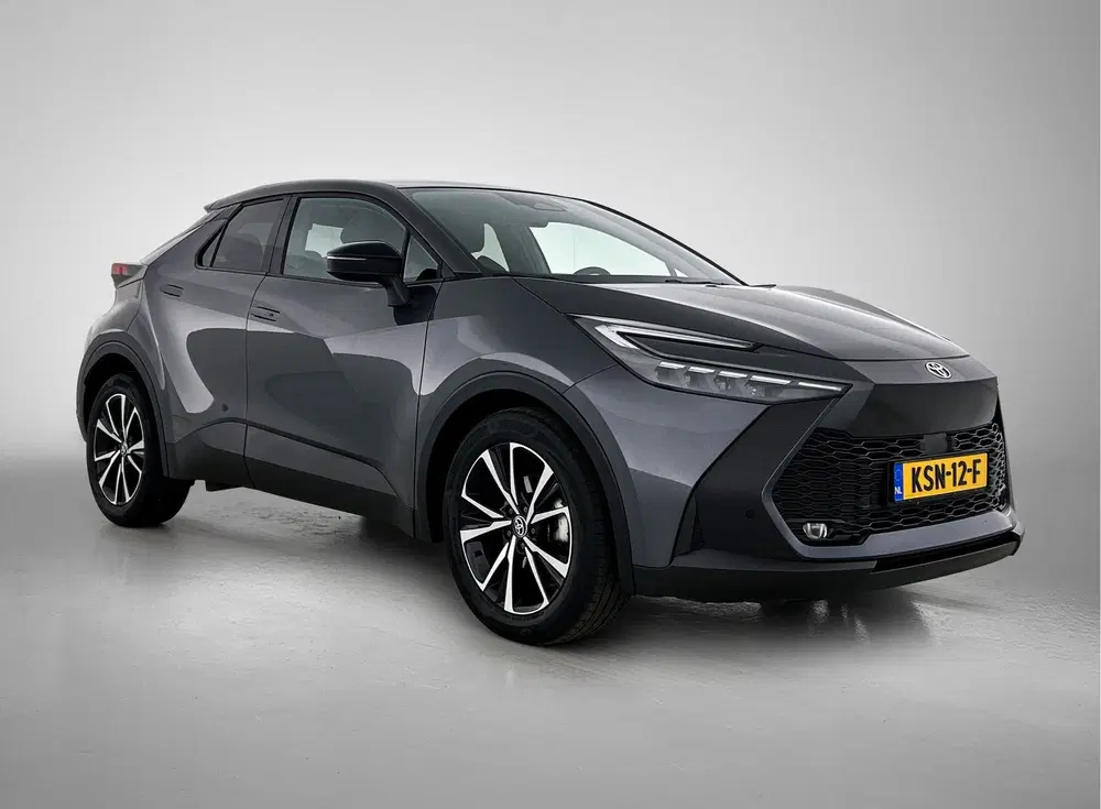 Toyota C-HR 1.8 Hybrid 140 First Edition uit 2024, foto 15