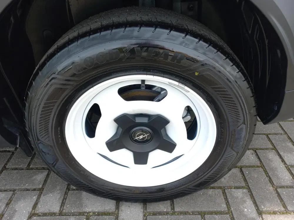 Opel Frontera 1.2T 145pk Hybride Automaat uit 2025, foto 10