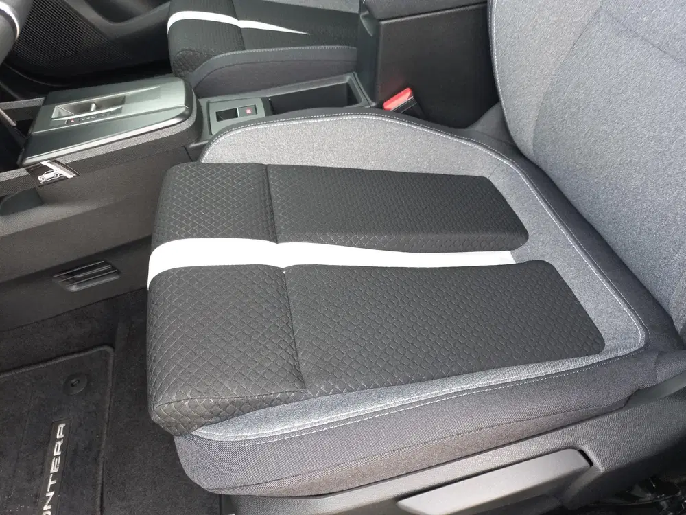 Opel Frontera 1.2T 145pk Hybride Automaat uit 2025, foto 14
