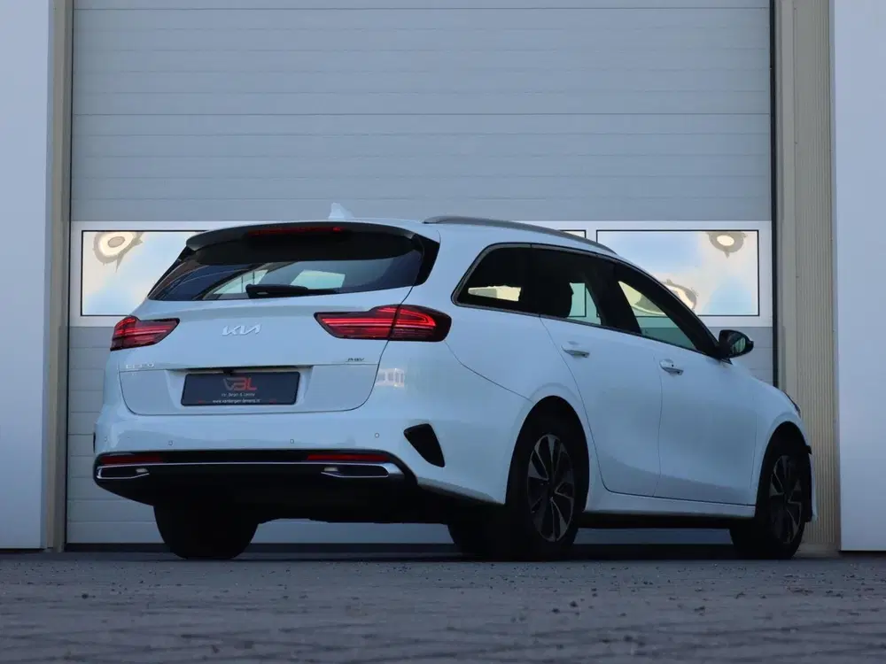 Kia Ceed 1.6GDI PHEV 140PK DynamicPlusLine uit 2023, foto 2