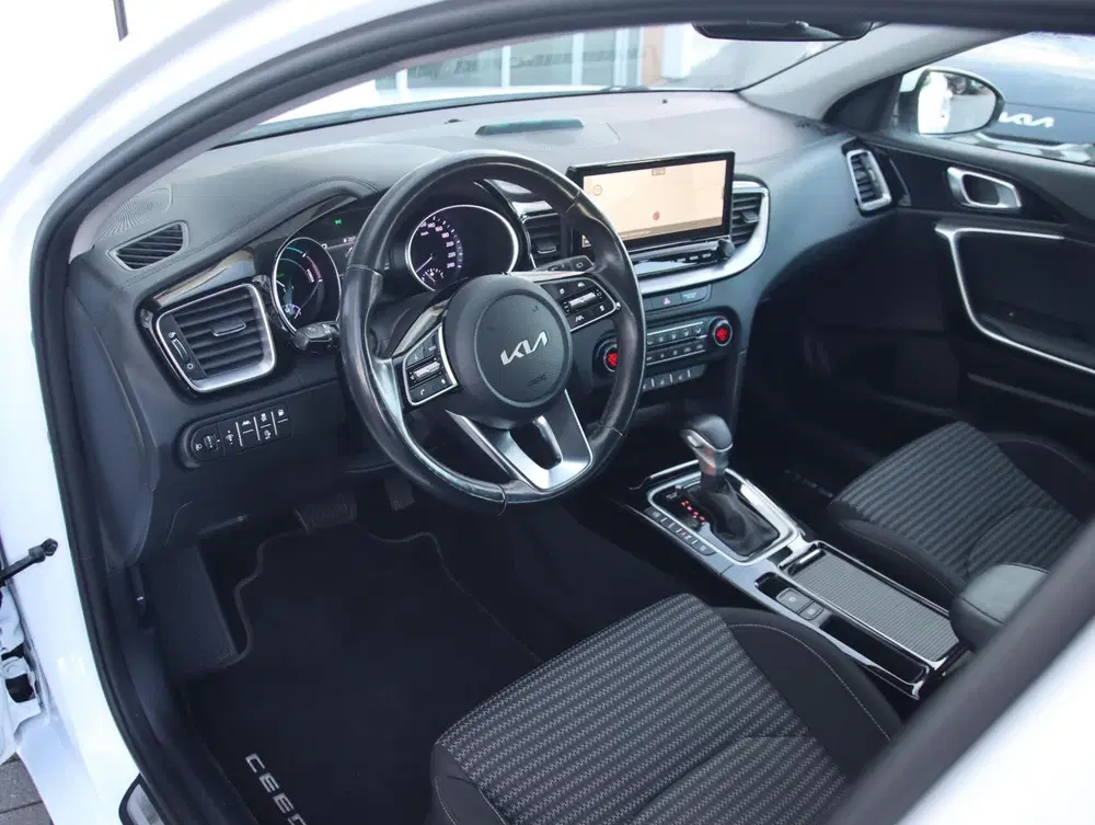 Kia Ceed 1.6GDI PHEV 140PK DynamicPlusLine uit 2023, foto 3